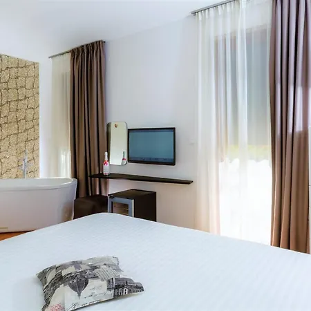 Alba 4* Split