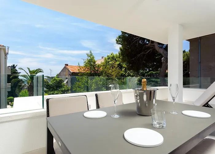 ゲストハウス Alba 4*