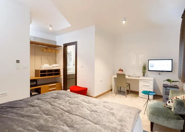 Alba Πανσιόν Σπλιτ